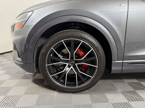 Used 2021 Audi Q8 Prestige w/ Prestige Package image 11