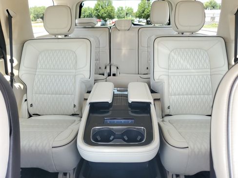 Certified 2023 Lincoln Navigator Black Label AWD/4WD image 19