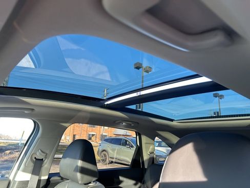 Certified 2024 Kia Sorento S w/ Panoramic Sunroof Package image 13