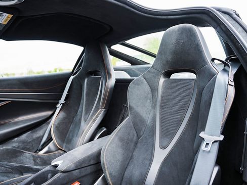 Used 2024 McLaren 750S image 42