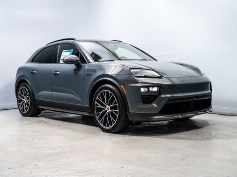 New 2026 Porsche Macan 4 Electric AWD/4WD image 9