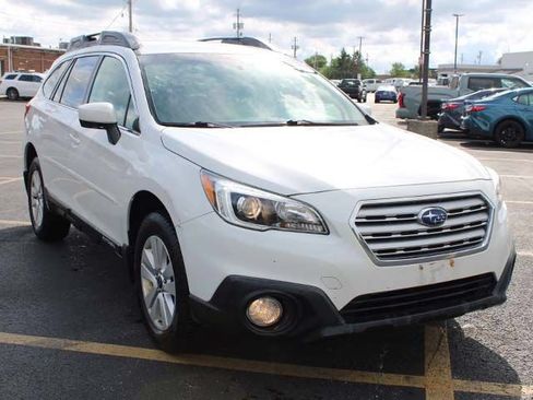 Used 2016 Subaru Outback 2.5i Premium AWD/4WD image 4