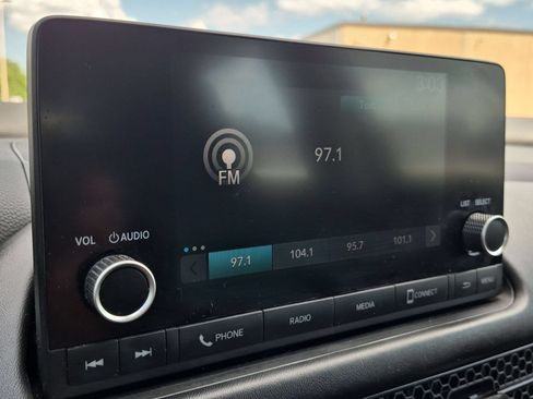 Used 2024 Honda HR-V LX image 19