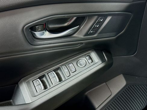 Used 2023 Honda Accord EX-L image 18