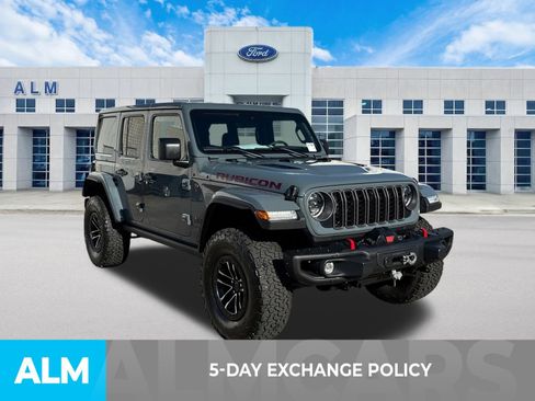 Used 2025 Jeep Wrangler Unlimited Rubicon image 4