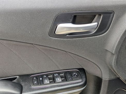 Used 2023 Dodge Charger SXT image 13