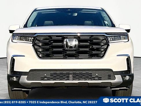 Used 2024 Honda Pilot EX-L image 2