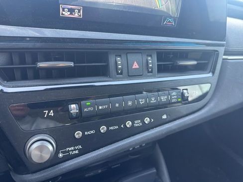 Used 2022 Lexus ES 350 w/ Premium Package image 13
