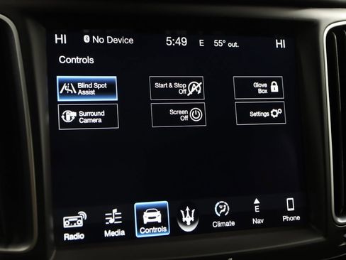 Used 2018 Maserati Levante GranSport image 40