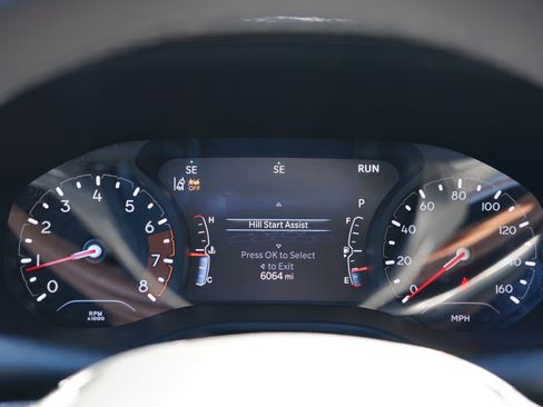 Used 2025 Jeep Compass Latitude image 29