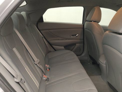 Used 2022 Hyundai Elantra SEL w/ Cargo Package FWD image 19