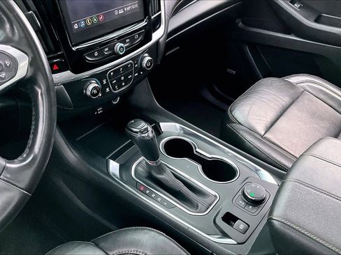 Used 2020 Chevrolet Traverse RS AWD/4WD image 17