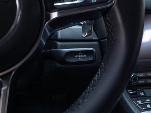 Used 2025 Porsche 718 Cayman RWD image 15