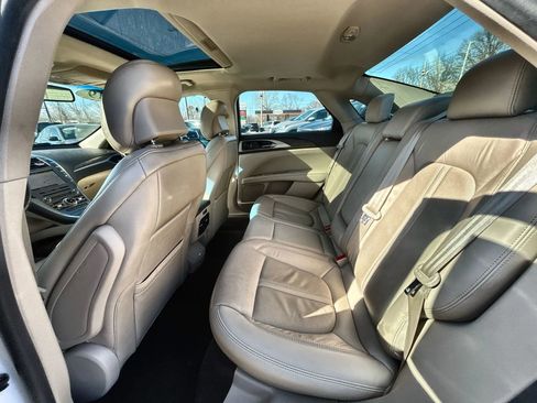 Used 2019 Lincoln MKZ Reserve FWD image 25