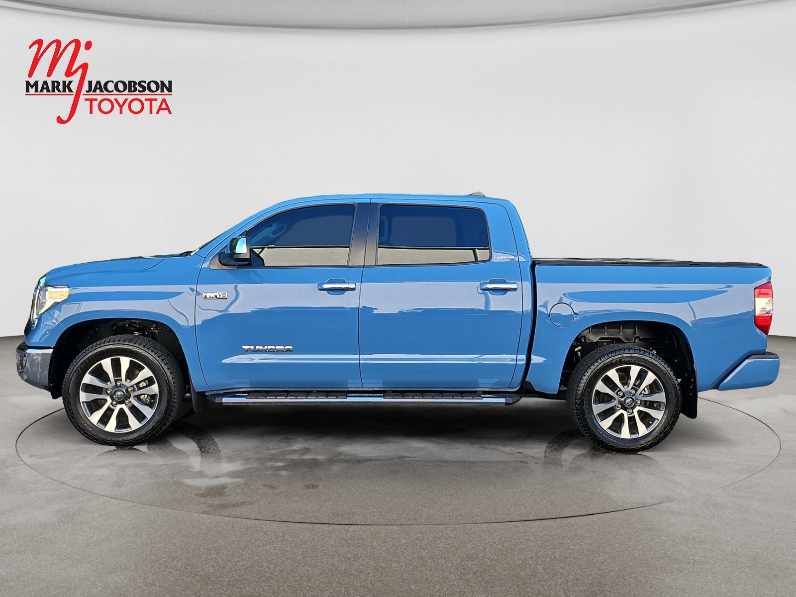 Used 2020 Toyota Tundra Limited w/ Limited Premium Package AWD/4WD image 15