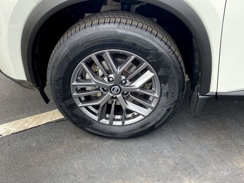 Used 2021 Nissan Rogue S image 8