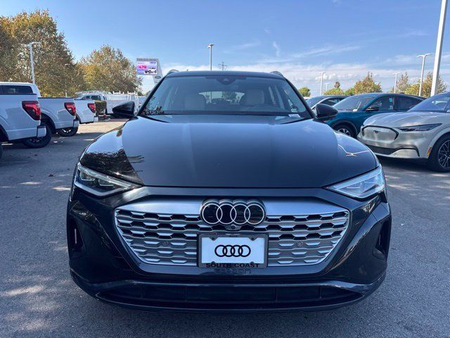 Used 2024 Audi Q8 e-tron Premium Plus w/ Premium Plus Package AWD/4WD image 5