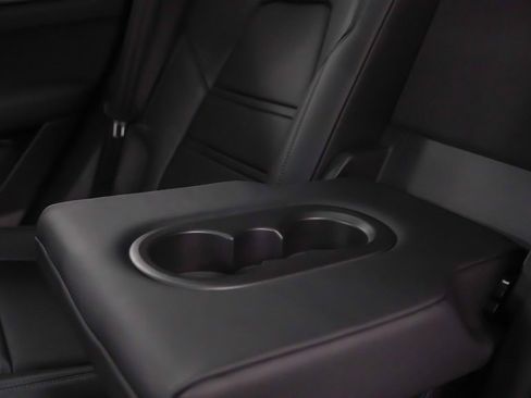 Certified 2023 Porsche Cayenne image 19