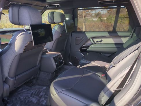 New 2026 Land Rover Range Rover SV image 20