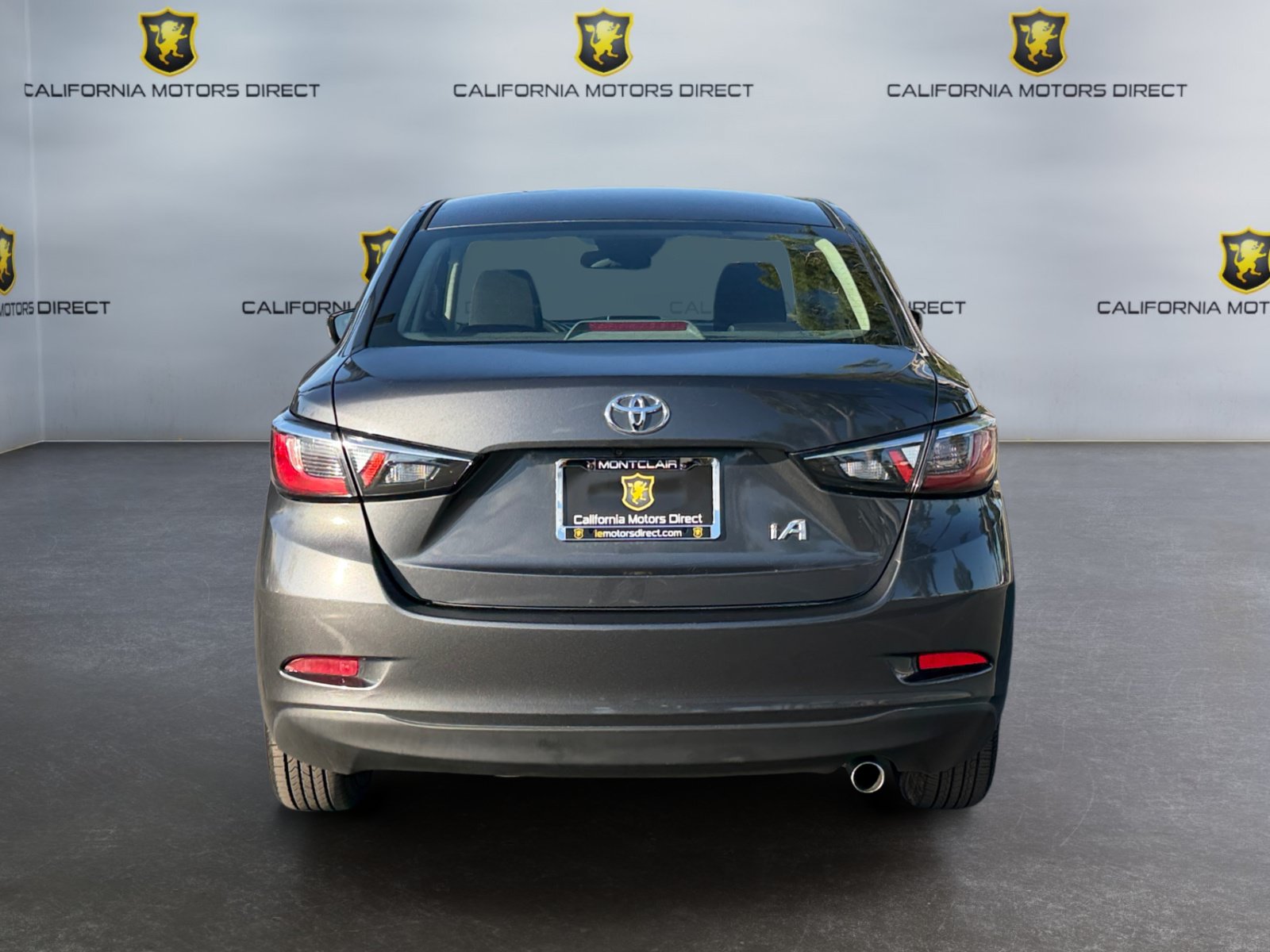 Used 2017 Toyota Yaris iA FWD image 4