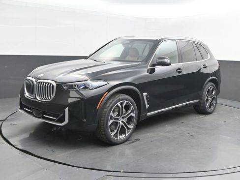 New 2026 BMW X5 xDrive40i image 1