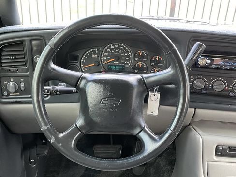 Used 2002 Chevrolet Tahoe LT image 27