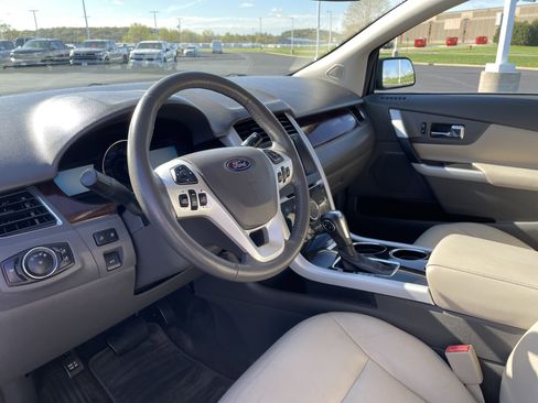 Used 2014 Ford Edge Limited w/ Driver Entry Package AWD/4WD image 9