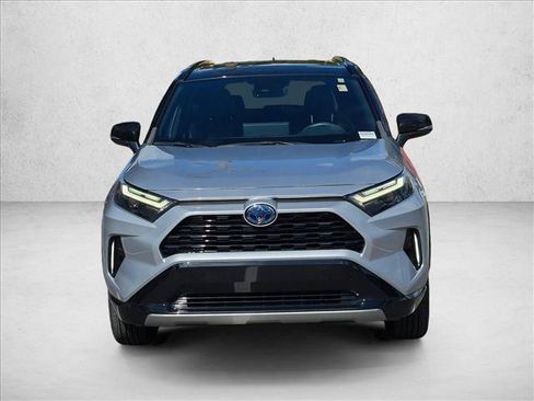 Used 2023 Toyota RAV4 XSE AWD/4WD image 2