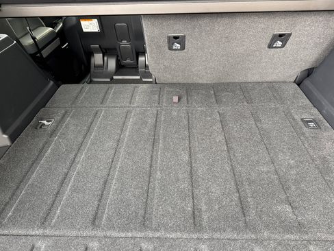 Certified 2025 Toyota 4Runner Trailhunter image 21