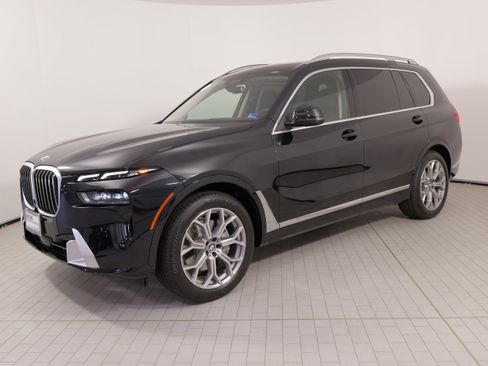 Used 2026 BMW X7 xDrive40i AWD/4WD image 1