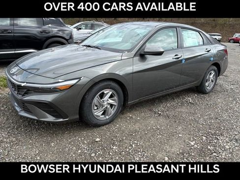 New 2026 Hyundai Elantra SE FWD image 1