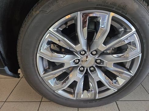 Used 2025 GMC Sierra 1500 Denali AWD/4WD image 10