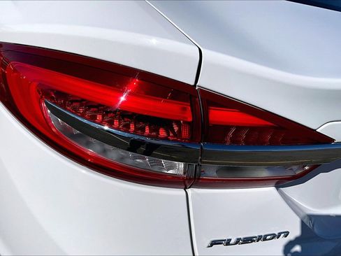 Used 2017 Ford Fusion S image 29