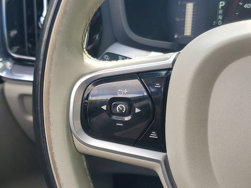 Used 2019 Volvo S60 T5 Momentum w/ Premium Package FWD image 21