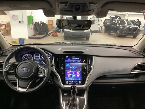 Used 2022 Subaru Outback Limited XT AWD/4WD image 4