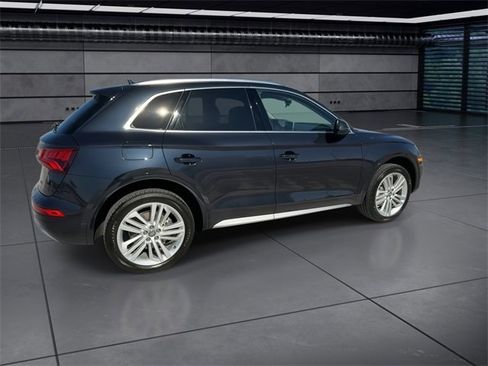 Used 2020 Audi Q5 2.0T Premium Plus w/ Premium Plus Package image 8