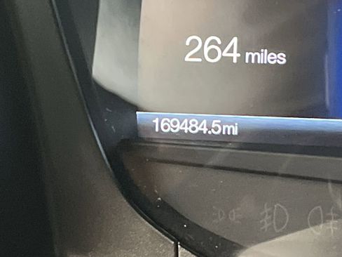 Used 2016 Ford Expedition EL XLT w/ Equipment Group 202A image 18