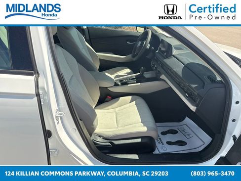 Certified 2025 Honda Accord SE image 30