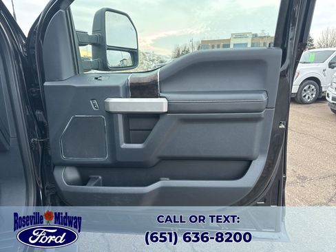 Used 2022 Ford F350 Lariat w/ Black Appearance Package image 42
