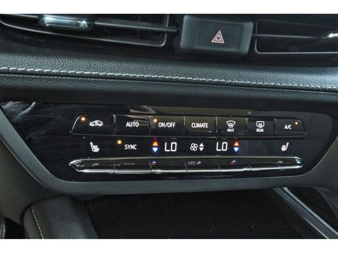 Used 2021 Buick Envision Preferred FWD image 27