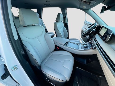 Used 2024 Hyundai Palisade SEL image 28