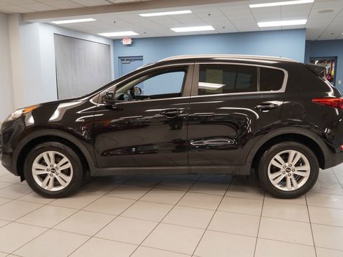 Used 2017 Kia Sportage LX w/ LX Popular Package image 2
