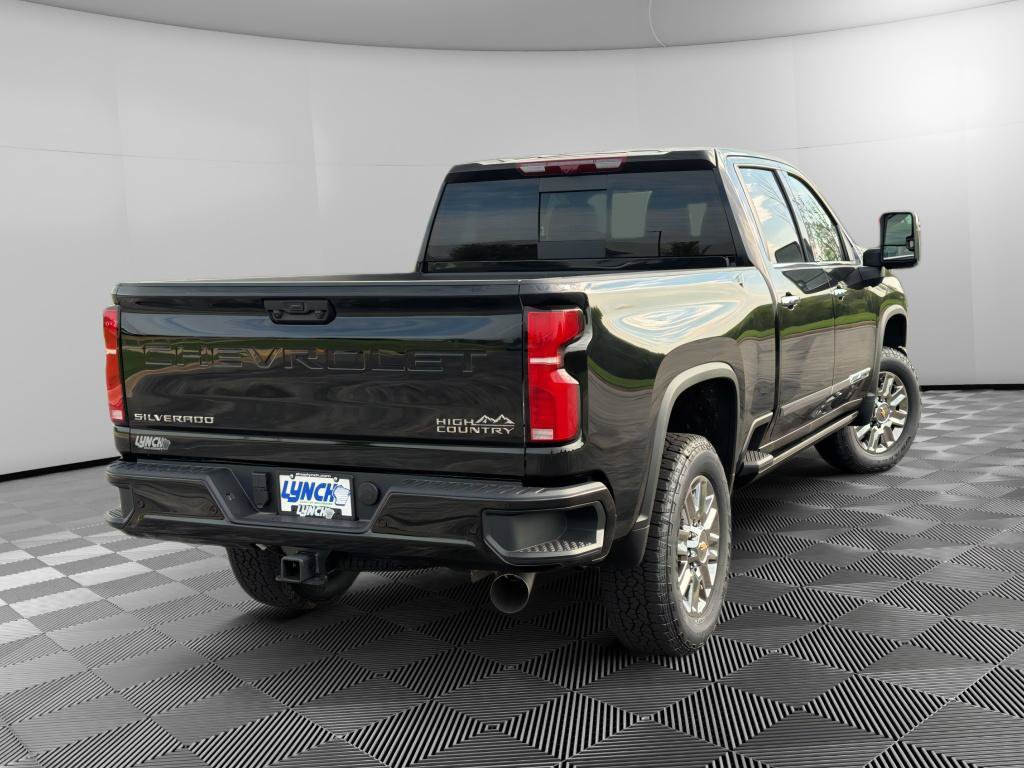 New 2026 Chevrolet Silverado 2500 High Country w/ High Country Premium Package AWD/4WD image 4