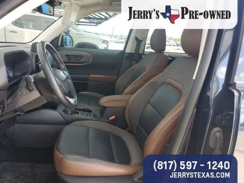 Used 2023 Ford Bronco Sport Outer Banks w/ Tech Package AWD/4WD image 8
