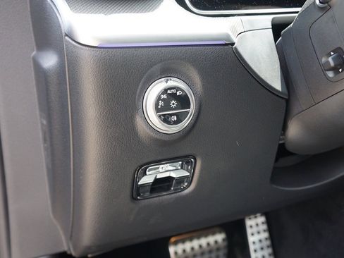 New 2025 Mercedes-Benz C 300 4MATIC Sedan image 23