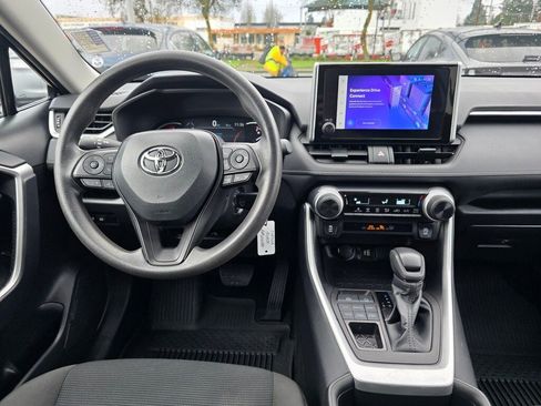 Used 2024 Toyota RAV4 LE image 10