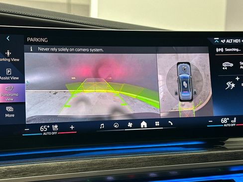 Certified 2023 BMW 760i xDrive image 25