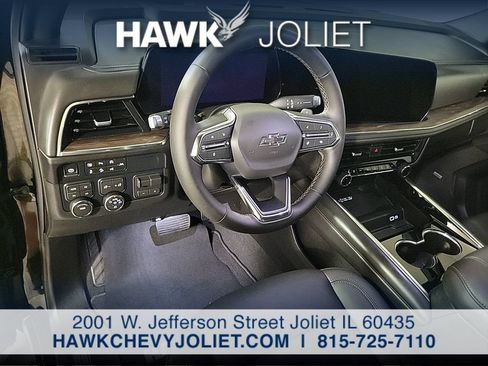 Used 2026 Chevrolet Tahoe Z71 w/ Comfort Package AWD/4WD image 12
