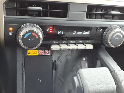 New 2025 Toyota Tacoma TRD Off-Road image 17