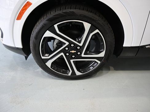 New 2026 Chevrolet Equinox EV LT w/ Convenience Package II image 26